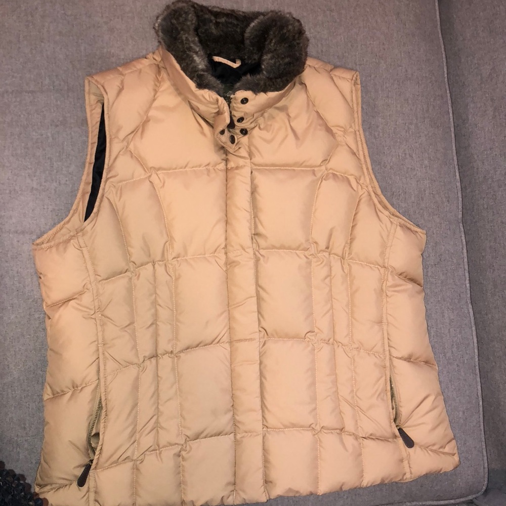 Eddie Bauer Beige Puffer Vest with Faux Fur Collar - Picture 2 of 7